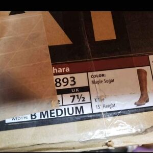 Ariat Brown Heeled Boots Elegant Design